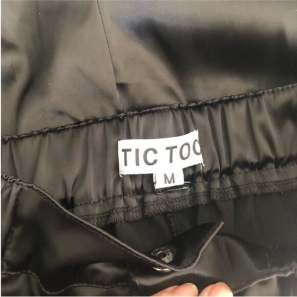 NWOT Black Satin Cuffed Cargo Shorts - Picture 3 of 8